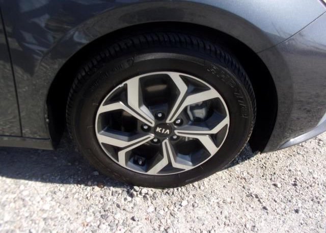 2021 KIA FORTE(VIN: 3KPF24AD2ME304652