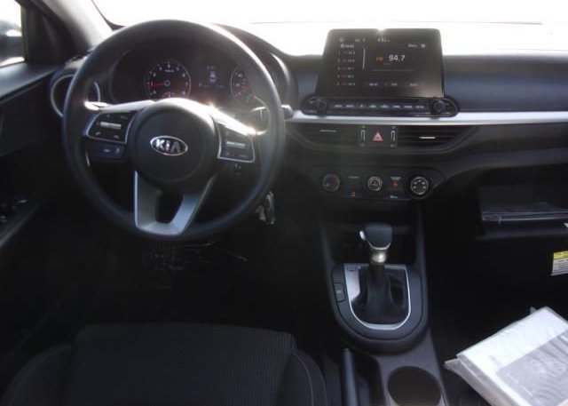 2021 KIA FORTE(VIN: 3KPF24AD2ME304652