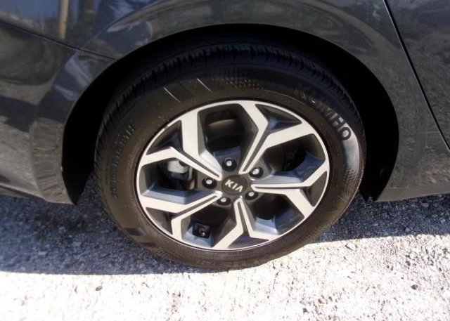 2021 KIA FORTE(VIN: 3KPF24AD2ME304652