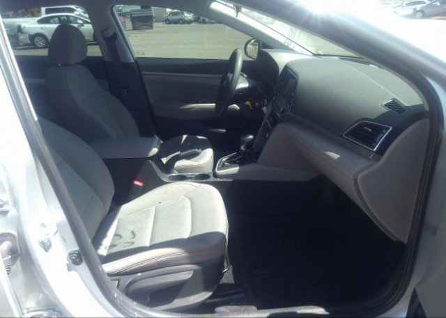 5NPD84LF1JH268478 2018 HYUNDAI ELANTRA-4