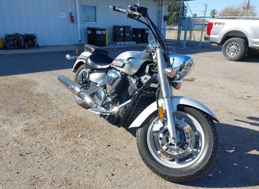 2015 YAMAHA XVS1300 A photo