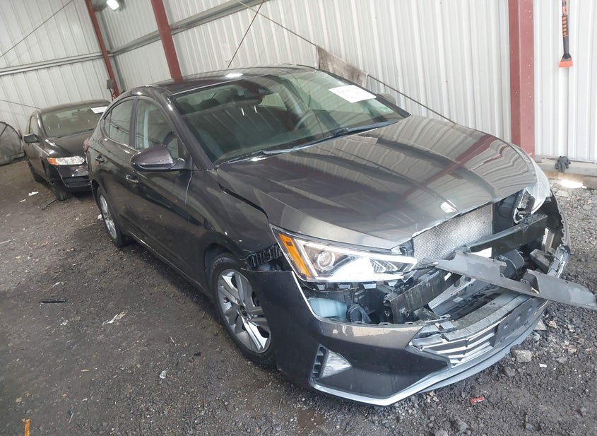 2020 Hyundai Elantra 2.0L photo
