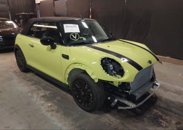 2023 MINI CONVERTIBLE (VIN: WMW23DL02P3R08846)