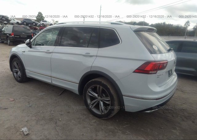 купить 2018 VOLKSWAGEN TIGUAN 3VV3B7AX7JM195638