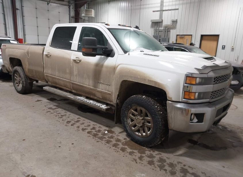 2019 CHEVROLET SILVERADO 3500HD LT photo