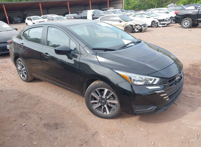 2025 Nissan Versa 1.6L photo