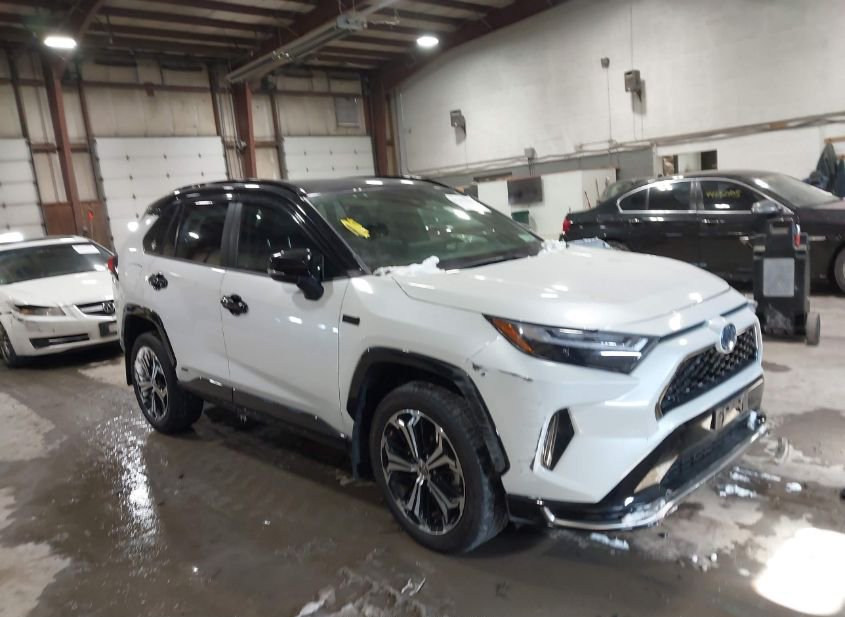 2024 TOYOTA RAV4 PRIME XSE photo