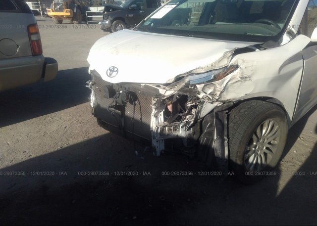 5TDYK3DC2FS667192 2015 TOYOTA SIENNA