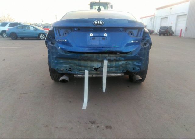 2021 KIA FORTE(VIN: 3KPF44AC4ME329683