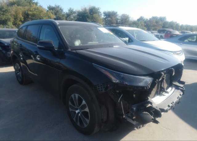 2022 TOYOTA HIGHLANDER (VIN: 5TDGZRAH3NS539228)