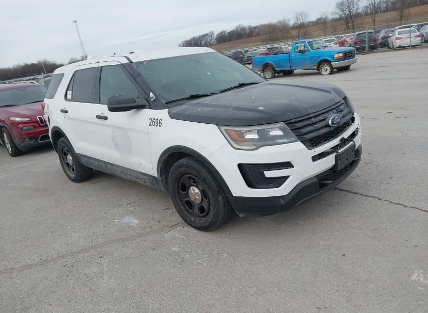 2018 FORD POLICE INTERCEPTOR UTILITY photo