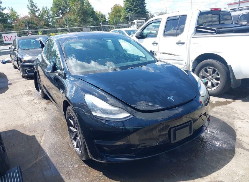 2018 TESLA MODEL 3 LONG RANGE/MID RANGE photo
