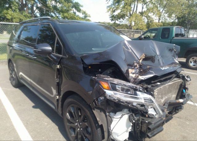 KNDNE5H32N6088475 2022 KIA CARNIVAL