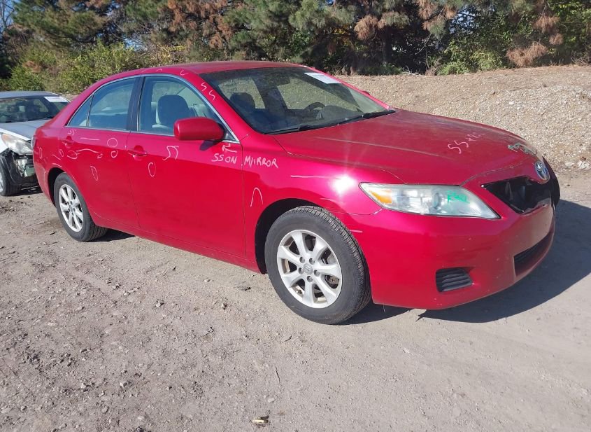 2011 TOYOTA CAMRY LE photo