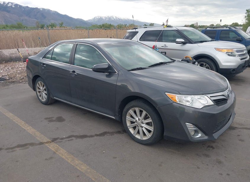 2012 TOYOTA CAMRY XLE photo