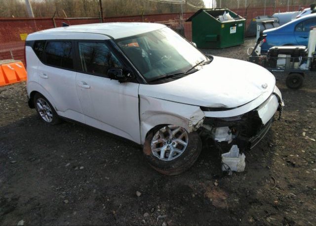 2021 KIA SOUL (VIN: KNDJ23AU6M7132145)