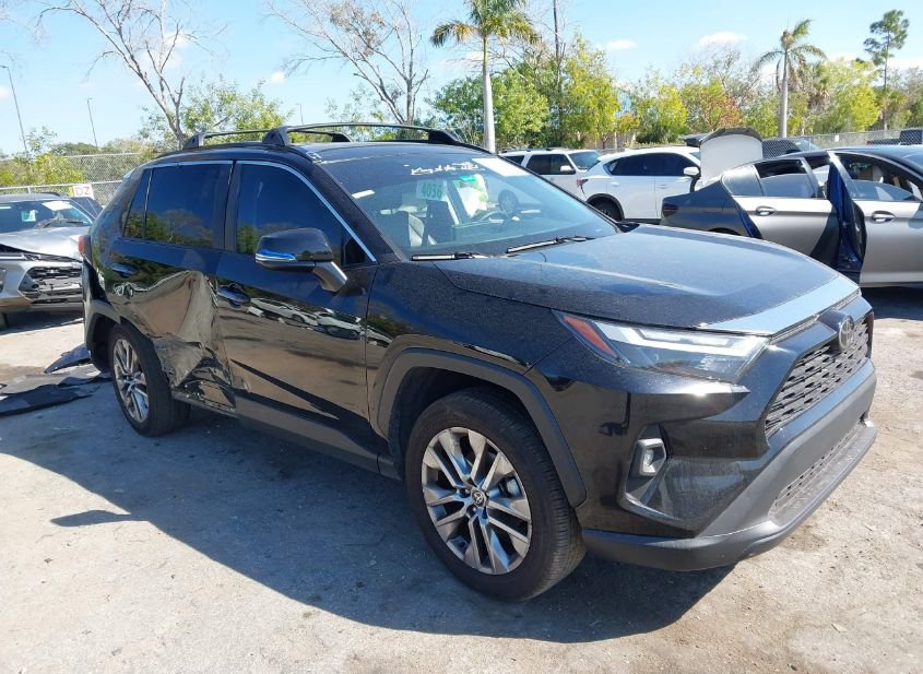 2024 TOYOTA RAV4 XLE PREMIUM photo