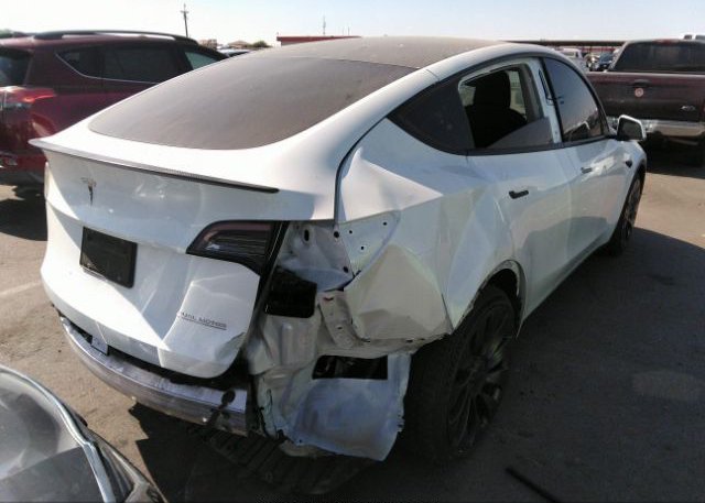 2022 TESLA MODEL Y(VIN: 7SAYGDEF8NF365878