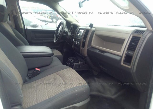 пригнать из сша 2012 RAM 1500 1C6RD7FP2CS317674