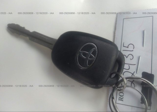2T3BFREV8HW562140 2017 TOYOTA RAV4