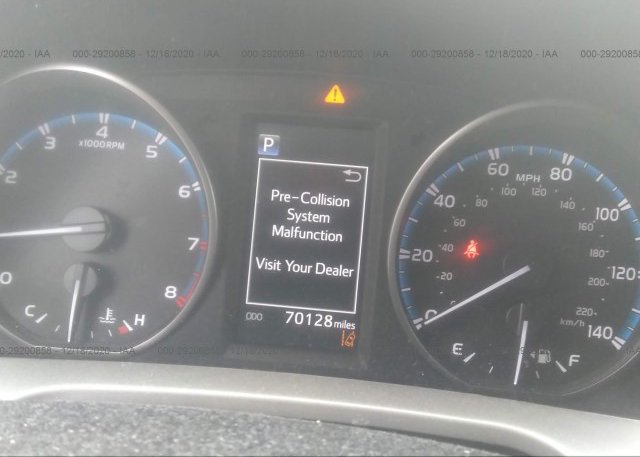 2T3BFREV8HW562140 2017 TOYOTA RAV4