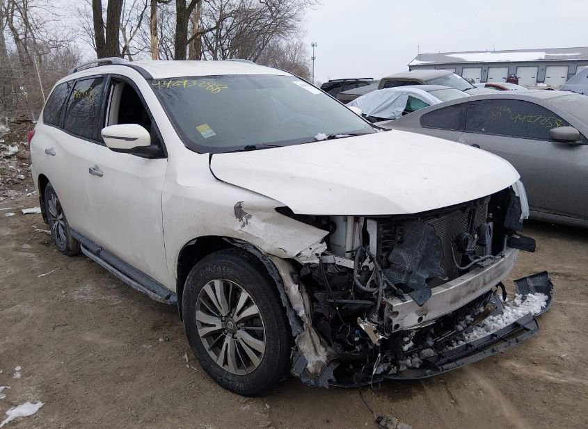 2019 NISSAN PATHFINDER SV photo