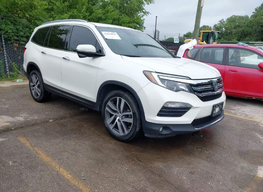 2017 HONDA PILOT TOURING photo