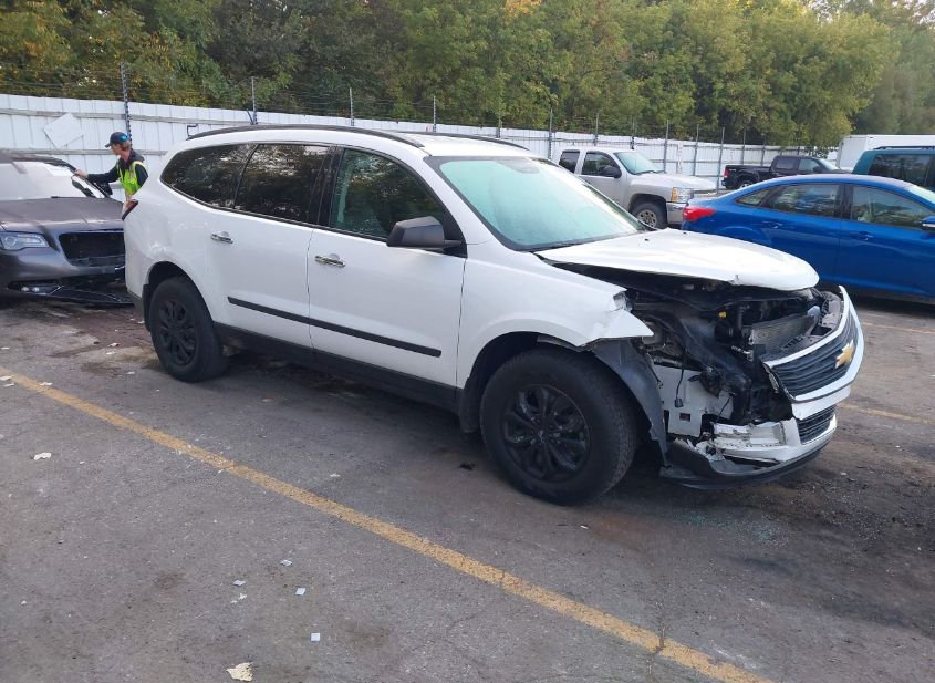 2017 CHEVROLET TRAVERSE LS photo