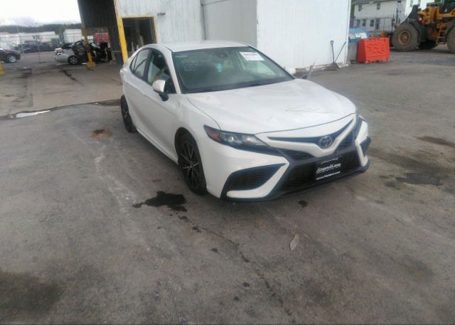 2021 TOYOTA CAMRY (VIN: 4T1G11AK1MU551226)