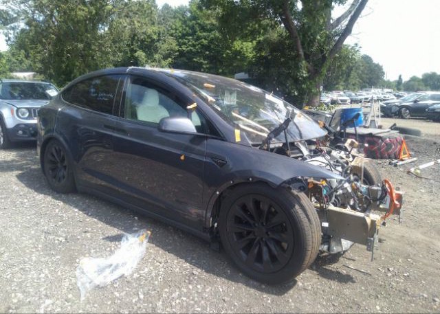 2022 TESLA MODEL X (VIN: 7SAXCDE5XNF341483)
