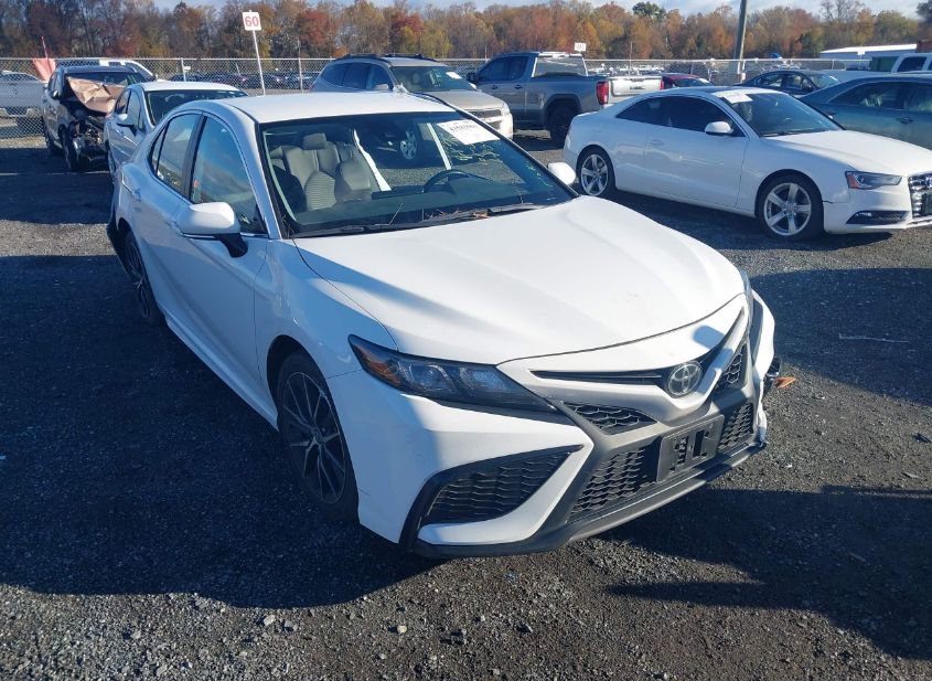 2023 TOYOTA CAMRY SE photo
