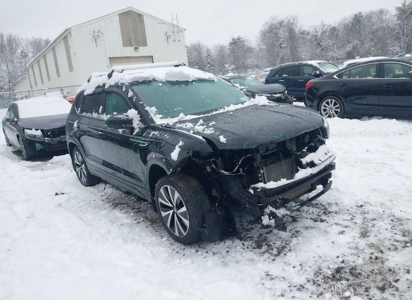 2022 VOLKSWAGEN TAOS 1.5T SE photo