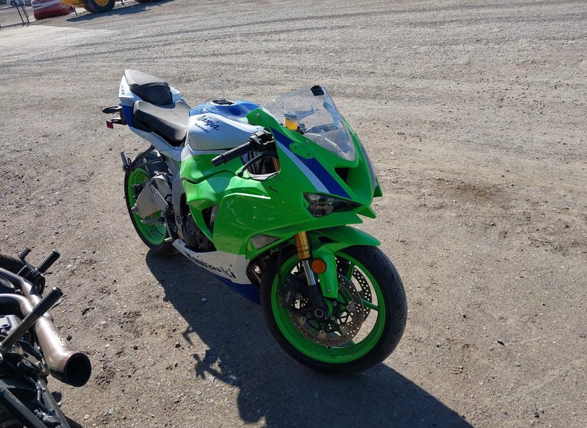2024 Kawasaki Zx636 4 photo