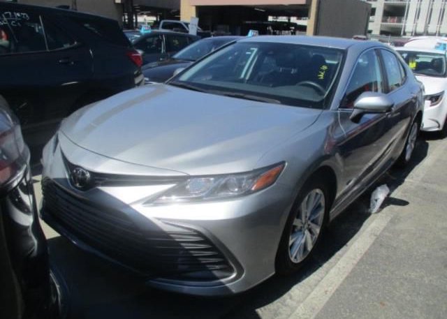 2021 TOYOTA CAMRY (VIN: 4T1C11AK2MU464644)