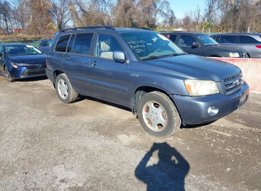 2004 TOYOTA HIGHLANDER LIMITED V6 photo