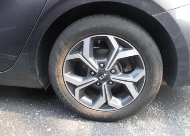 2021 KIA FORTE(VIN: 3KPF24AD2ME310564