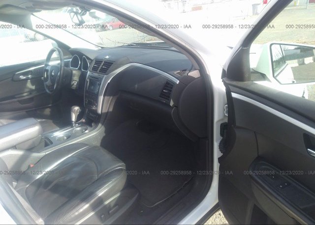 пригнать из сша 2010 CHEVROLET TRAVERSE 1GNLVGED9AS118497