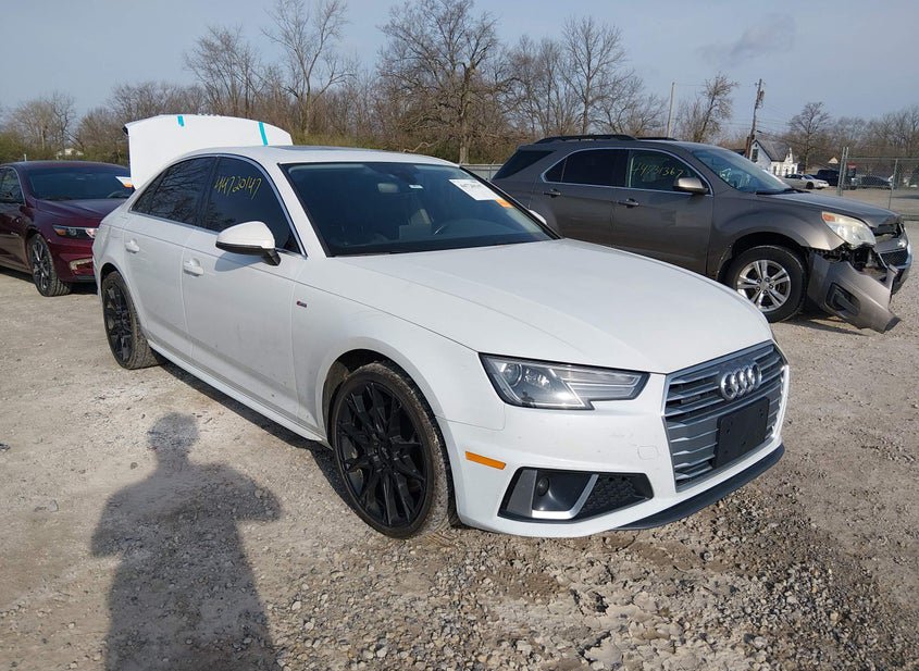 2019 Audi A4 2.0L photo