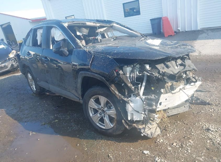 2021 TOYOTA RAV4 HYBRID XLE photo