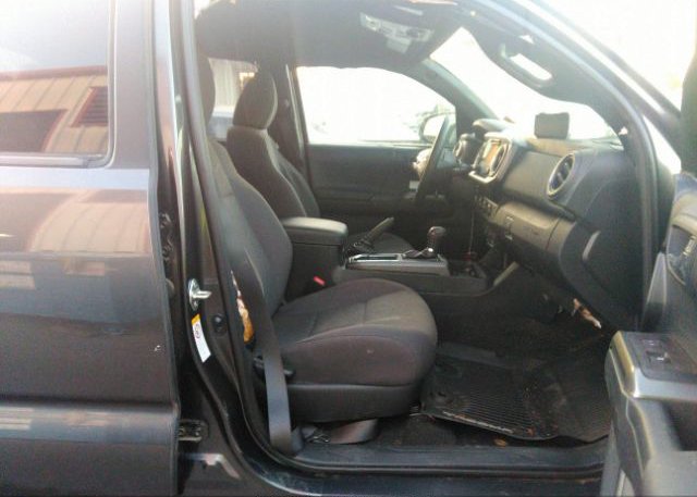 3TMCZ5AN6JM125643 2018 TOYOTA TACOMA-4
