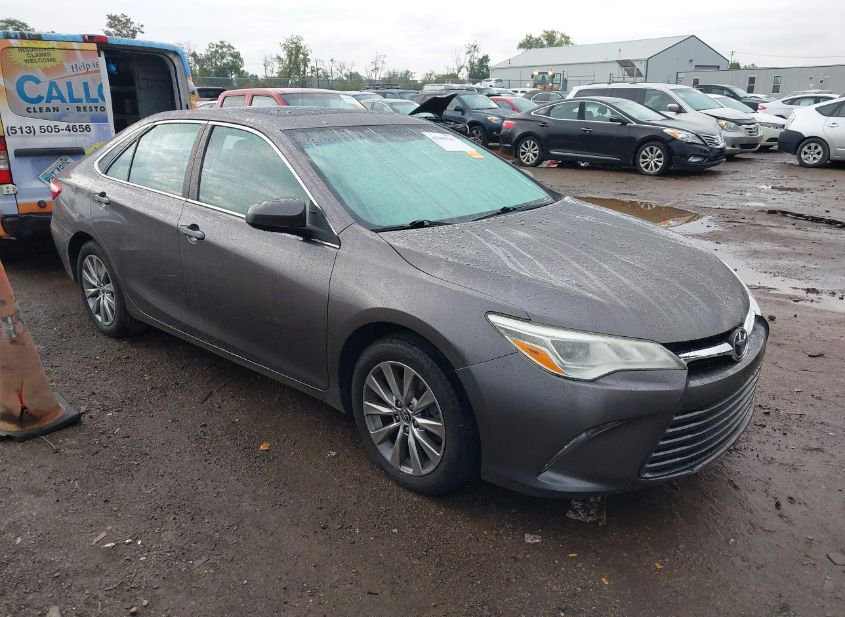 2015 TOYOTA CAMRY XLE V6 photo