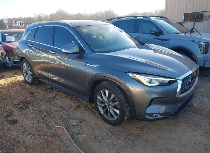 2019 INFINITI QX50 LUXE photo
