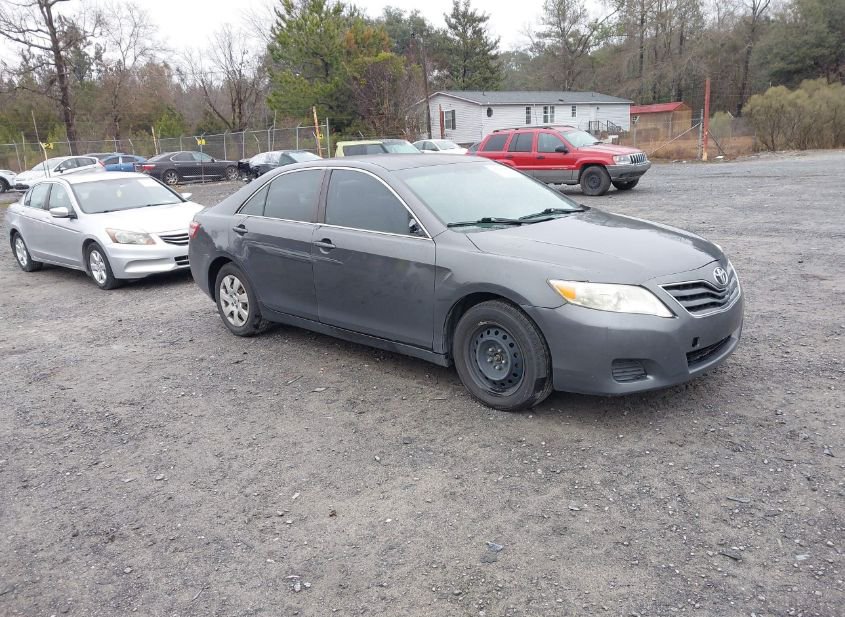 2011 TOYOTA CAMRY LE photo