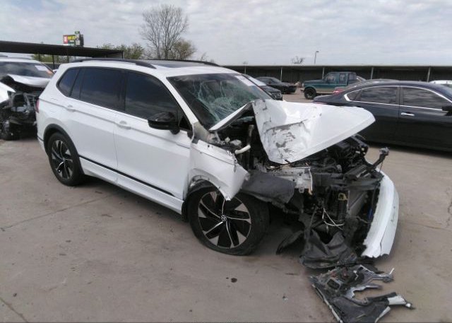 2021 VOLKSWAGEN TIGUAN (VIN: 3VV3B7AX6MM016512)