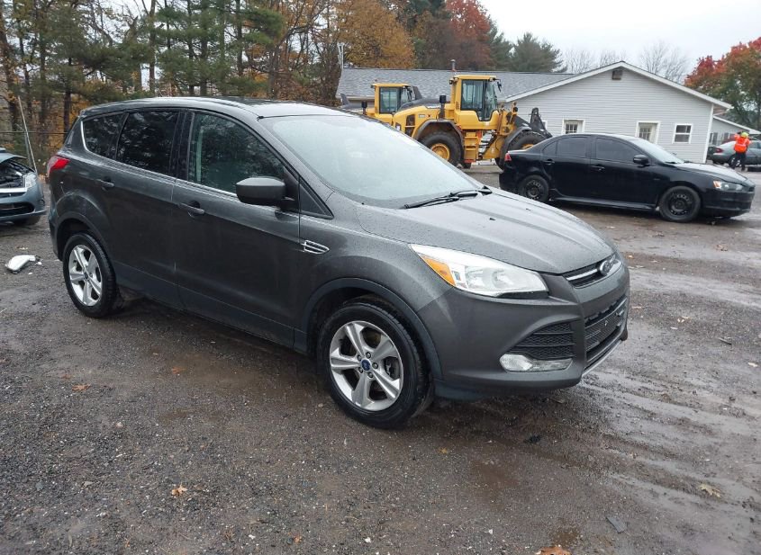 2015 FORD ESCAPE SE photo