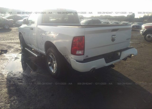 купить 2016 RAM 1500 3C6JR7ATXGG202028