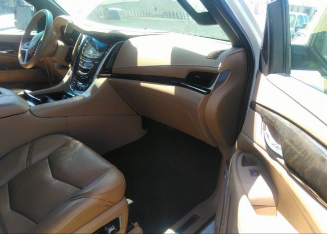 2020 CADILLAC ESCALADE VIN: 1GYS3DKJ2LR108773