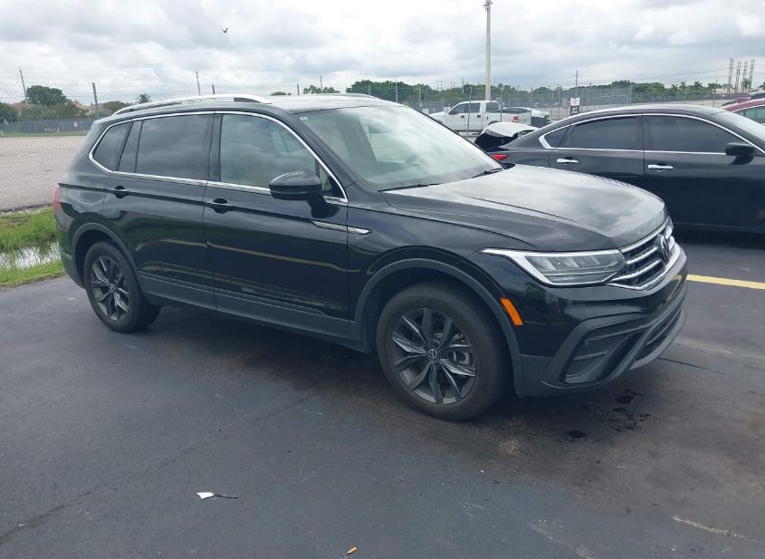 2023 VOLKSWAGEN TIGUAN 2.0T SE photo