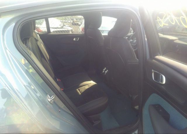 2022 VOLVO C40 RECHARGE PURE(VIN: YV4ED3GB2N2007978