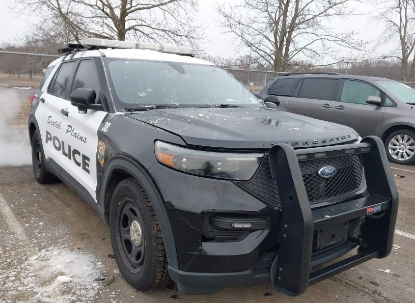 2021 FORD POLICE INTERCEPTOR UTILITY photo